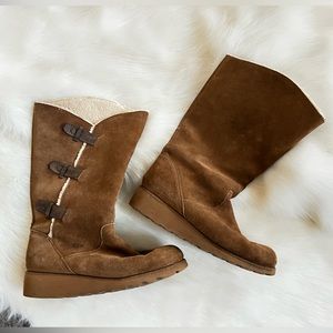 BearPaw Hayden hickory ll cow suede wedge boot